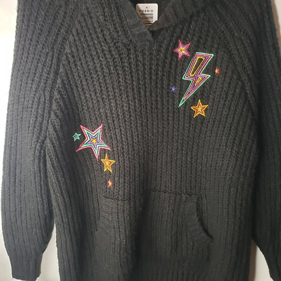 Torrid Raglan Hoodie Pullover Black Embroidered Stars Bolt Size 0 Large 12 NWT - Picture 14 of 15